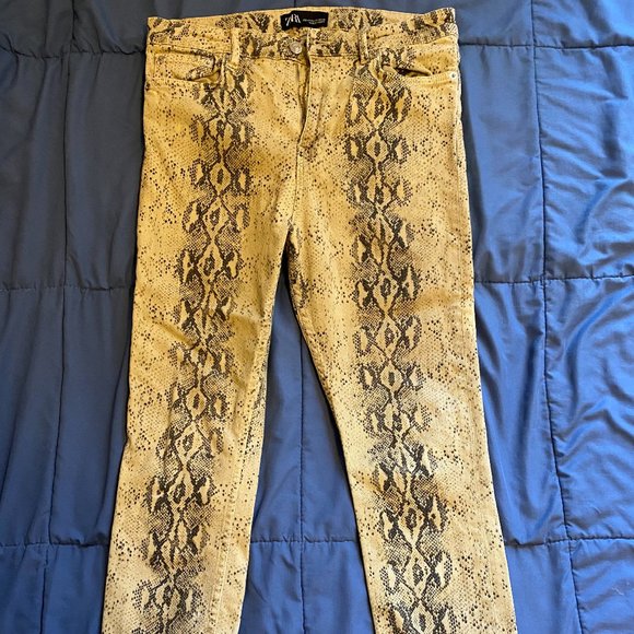 Zara Distressed Snake Print Jeans - Picture 1 of 3